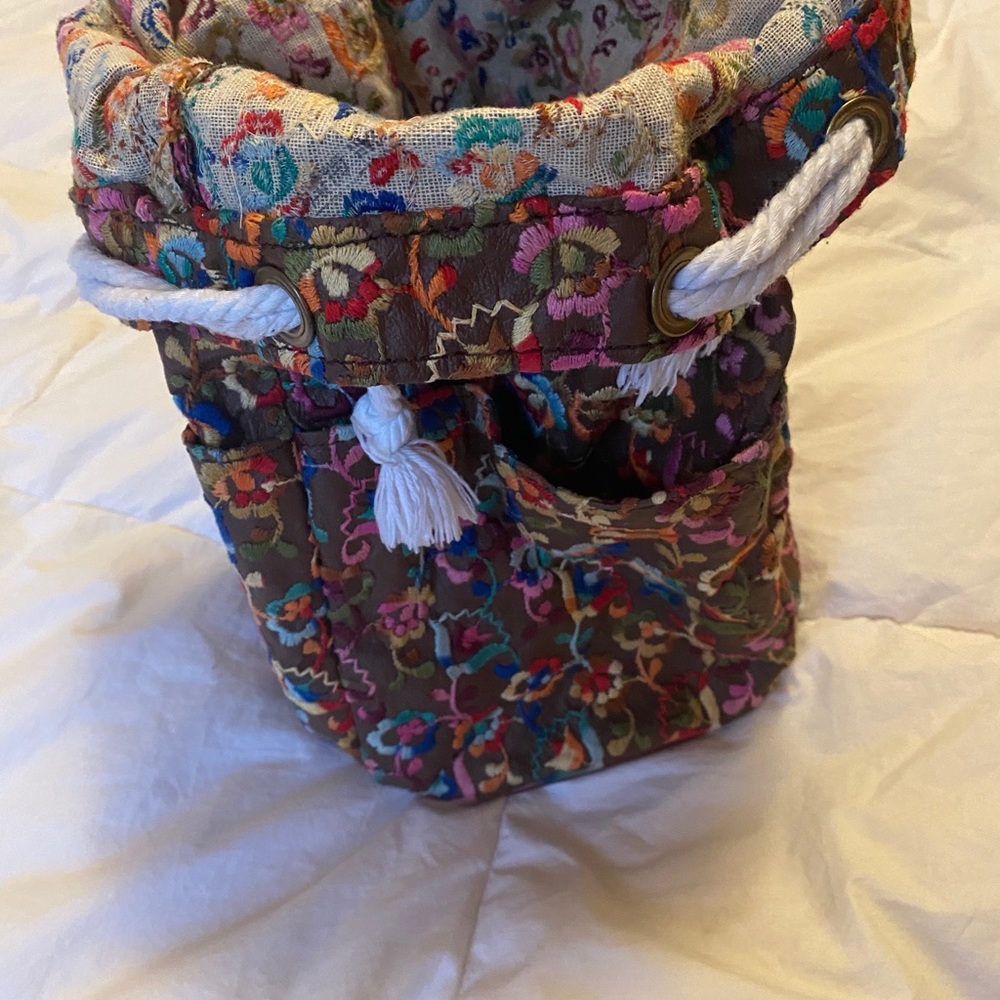 Bag - Picture 4 of 6